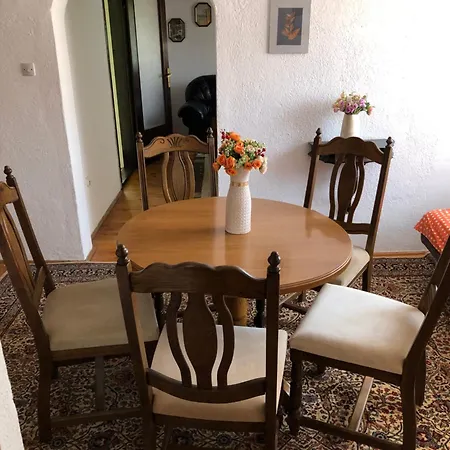 Frida Apartman *